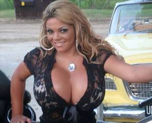 10 women with the largest breasts in the world