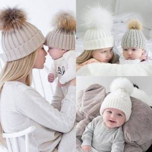 Current models of children&#39;s hats for winter 2018-2019