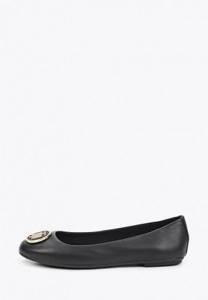Ballet flats with round toe