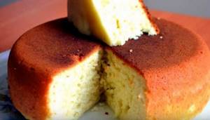 Kefir sponge cake with semolina in a slow cooker