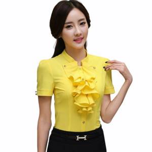 Blouse with short sleeves in bright colors