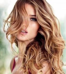 caramel highlights on light brown base 1 - Light brown hair color: shades, photos, dye, how to dye it