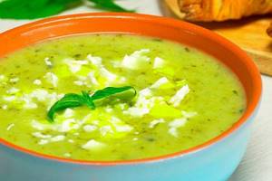Diet zucchini soup - recipes
