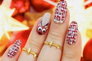 Дизайн ногтей на Новый год-2017 с оленями - фото