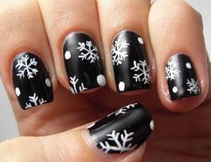 дизайн ногтей со снежинками