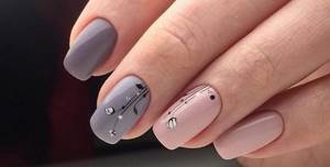 Nail design in gray-pink color. Photos of manicure, fashion trends 2021 