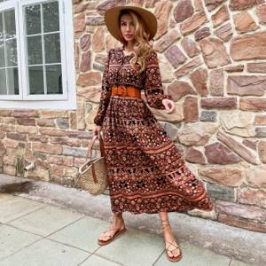 Long dress with knot and paisley print
