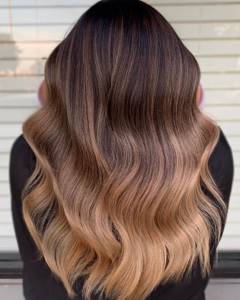 Ombre effect from brown to caramel