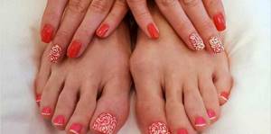french pedicure red
