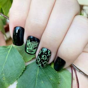 Smooth neon designs on black square nails