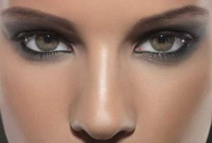 Eyes with a “smoky” effect