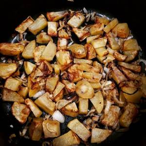 Как правильно пожарить картошку: 4 божественных рецепта с румяной корочкой