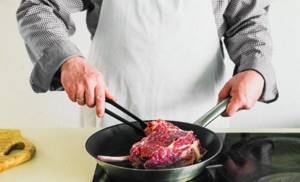 How to cook soft beef entrecote in the oven, slow cooker, in a frying pan with gravy, mushrooms, cream