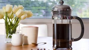 How to make coffee using a French press