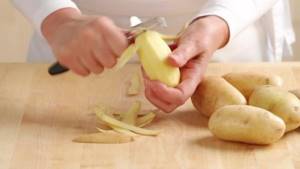 Potatoes are easy to peel with a special vegetable peeler.