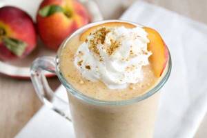 Coffee with peach and ice cream
