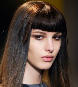 Who does bangs suit: which is better - with or without them, how to choose, how to understand whether it suits you, makes you look younger or makes you look older, pros and cons, how to choose according to your face shape, pros and cons, stylists’ opinions, compare photos, is it fashionable to wear bangs now?