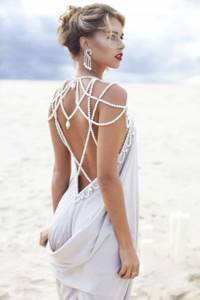 Short prom dresses with open back in white