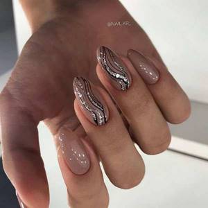 The most beautiful glitter manicure options 2021-2022: top 10 main trends
