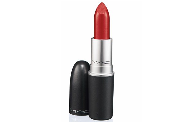 Red lipstick: the best shades, tips and video instructions (photo 5)
