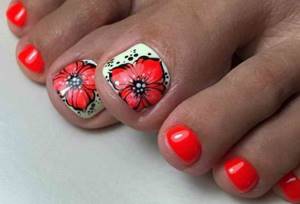 red pedicure with flowers