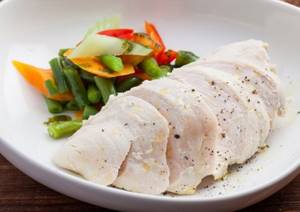 Steamed chicken breast in a slow cooker
