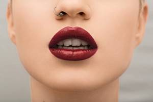 makeup 2021 - dark lips