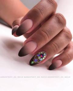 Manicure for autumn 2021: ideas and new items for autumn manicure