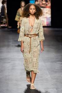 Модное платье весна-лето 2021 из коллекции Christian Dior
