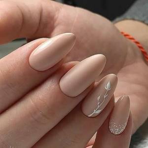 Fashionable nail polish colors 2020