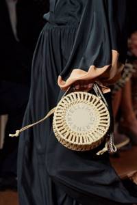 Модные круглые сумки 2021 из коллекции Stella McCartney