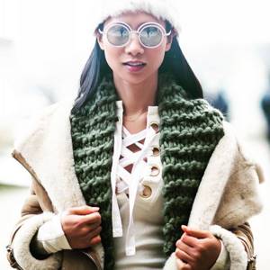 fashionable chunky knit scarves