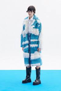Fashionable fur coats 2021-2022: main trends photo No. 29