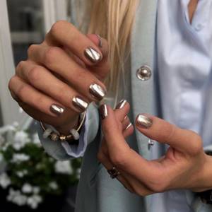 Fashionable manicure for square nails 2021-2022: new designs with photos