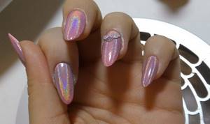 Fashionable mirror manicure 2021-2022: rubbing on nails – photos, ideas, trends
