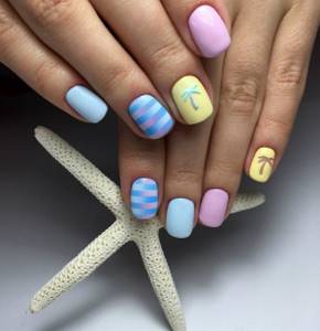 Marine manicure 2021-2022: interesting ideas for summer nail design in a marine style