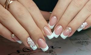 Extended nails with design