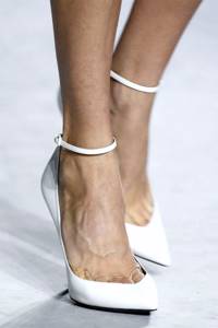 Остроносые женские туфли 2018 (Saint Laurent)