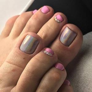 Pedicure 2021: fashionable design and new products photo No. 89