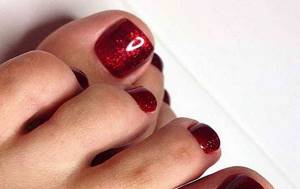 pedicure red sparkling