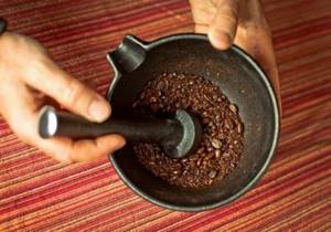 grind coffee mortar and pestle