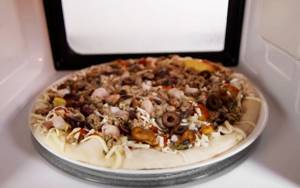 пицца в микроволновке рецепт с фото на готовой основе