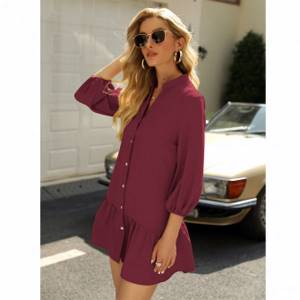 Dress with puff sleeves and buttons