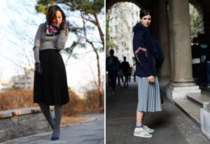 pleated skirt with sneakers