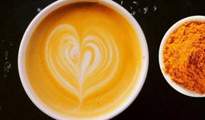 The benefits and harms of coffee with turmeric