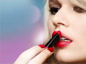 Lipstick is applied in several layers