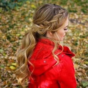side braid hairstyle with curls photo