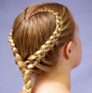 heart braided hairstyle photo