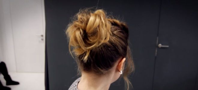 Bun for medium hair for every day five