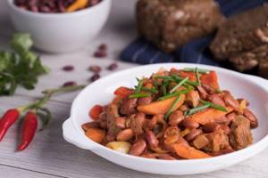 Stew of vegetables and smoked sausage - recipes